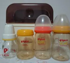 Combi 哺乳瓶消毒ケース、pigeon 哺乳瓶付き