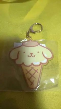 サンリオカフェワゴン限定！アイスクリーム型アクリルキーホルダーポムポムプリン