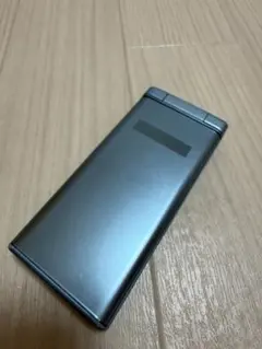 KYOCERA DIGNO 携帯電話 本体のサムネイル