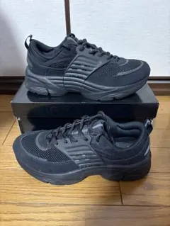JORDANTRUNNER O/S BLACK/BLACK-ANTHRACITEのサムネイル