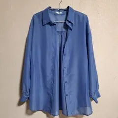 青の長袖シャツ 後ろギャザー入り