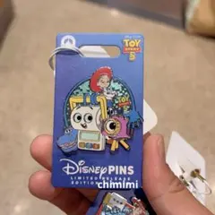 上海ディズニー カールじいさんの空飛ぶ家 サイン入りピンバッジ