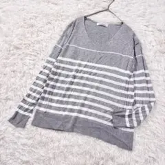 【インタープラネット】✨綿100% Vネック ボーダー 薄手カットソー グレーのサムネイル