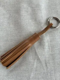 ハンドメイド☆本革　キャメル　レザータッセル　キーホルダー