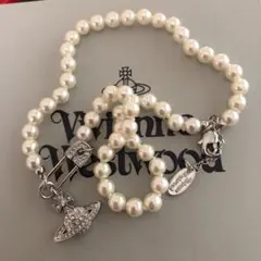 ヴィヴィアン　安全ピンパールネックレス