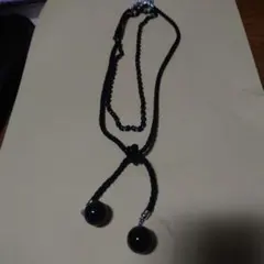 黒いロープ編みネックレス