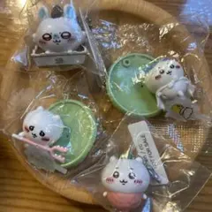 【ちいかわ】くら寿司　チョコエッグ　フィギュア4個