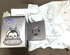 ポップマートCRYBABY CRYING TO THE MOON SITTING