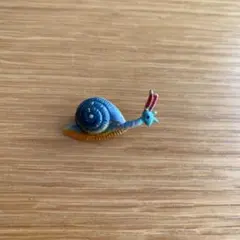 カタツムリ　ブローチ　昭和レトロ