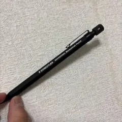 ステッドラーヘキサゴナル黒0.5のサムネイル