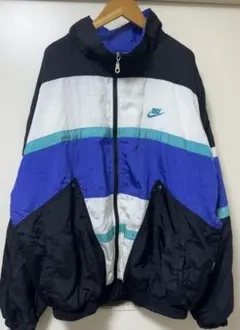 NIKE ナイロンジャケット　アウター　薄手　古着