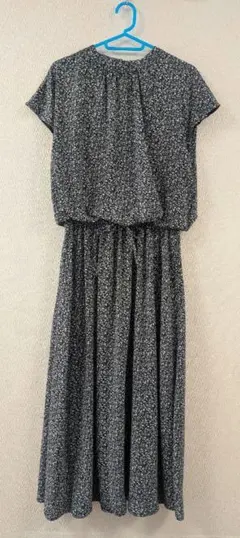 【新品】花柄 半袖 ロングワンピース Mサイズ
