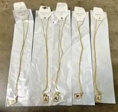 新品未使用品　アクセサリー　ネックレス　アルファベット　5点まとめ売り　ゴールド