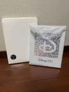 ディズニー　一番くじ　キャンパスボード