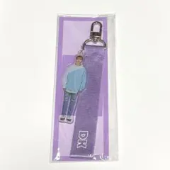 seventeen ドギョム　DK carat land アクリルキーリング