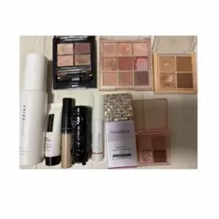 アイシャドウパレットと化粧品セット　shiro 香水　ホワイトリリー