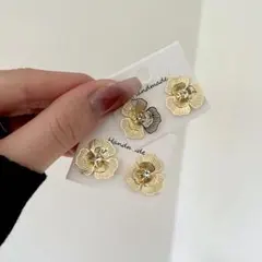 ゴールド フラワー カボション ライトストーン 花嫁 結婚式 ピアス イヤリング