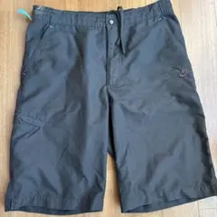 ナイキ　NIKE 黒　パンツ　ハーフパンツ　NIKEスポーツウェア　dryfit