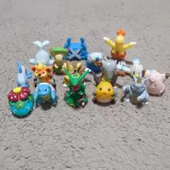値下げ交渉可】ポケモンフィギュア 12体まとめ売り モンコレ