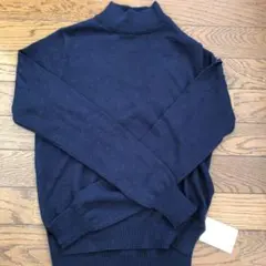 新品タグ付き  ネイビーニット