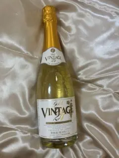 Gold Vintageスパークリングワイン金箔入 720mlのサムネイル