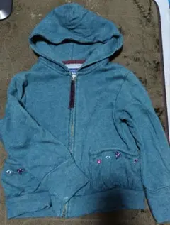 Item thumbnail for item eb36688e-e622-469c-bdca-c93af93a0dd4