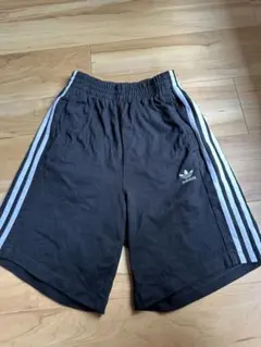 最終 値下げadidasOriginals ハーフパンツ