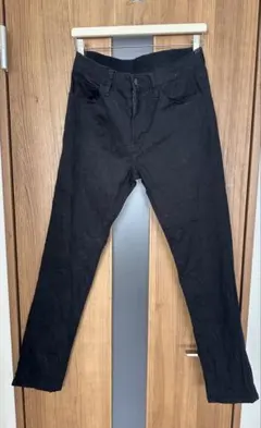 UNIQLO スリムフィット 黒デニム