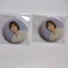 ①TOMORROW X TOGETHERボムギュTXT CAFE」缶バッジ2個