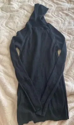 セオリー　黒の長袖ニット Sサイズ