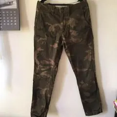 BEAMS 迷彩パンツ