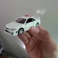 近*e様 Nissan Skyline GT-R ホワイト 1/64