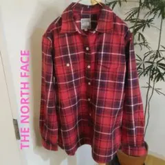 THE NORTH FACE赤チェック柄シャツ カジュアルにアウトドアに
