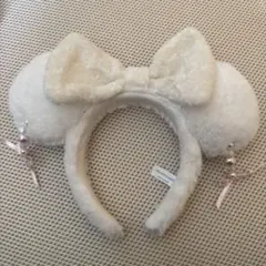 ディズニーリゾート　ミニー　カチューシャ　イヤリング　ホワイト