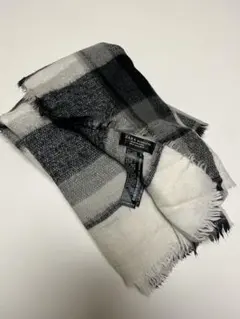 ZARA チェック柄ストール　正方形