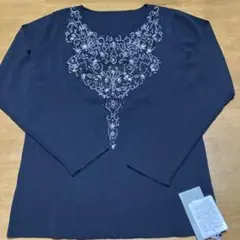 ニット　スパンコール　ビジュー