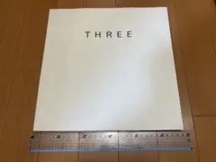【THREE】ショッパー(紐つき)のサムネイル