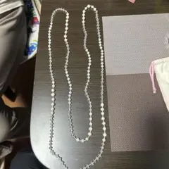 フェイクパールとクリスタルのロングネックレス