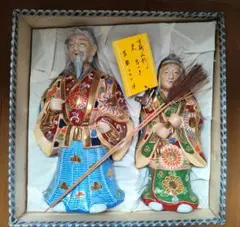金色の日本伝統置物2体セット - メルカリ
