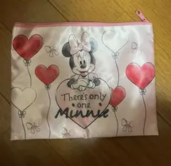 ディズニーストア　ミニー　お出かけポーチ　シークレット