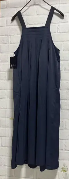 新品未使用　MINHA KILAKILA ジャンパースカートMサイズネイビー