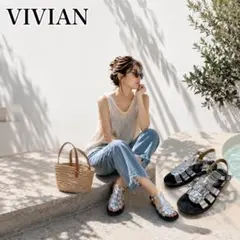 VIVIAN グルカサンダル シルバー M メタリック フラットサンダル 夏のサムネイル