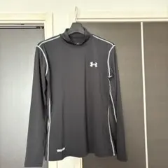 Under Armour ブラック 長袖カットソー SM