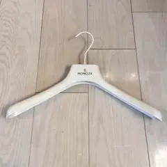 モンクレール　ハンガー