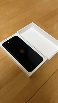 iPhone SE 第3世代 ミッドナイト 64GB