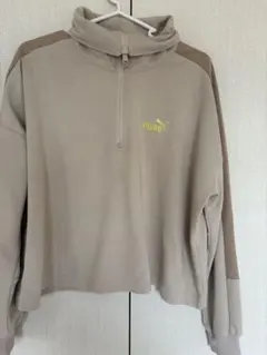PUMA ハーフジップ クロップドスウェット