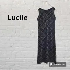 ルシル【М】ノースリーブワンピース　フレア　総柄　フェミニン　シンプル　清楚