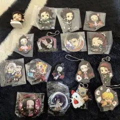 鬼滅の刃　セット　ラバスト　アクキー　缶バッジ　ローソンコラボあり