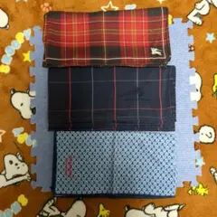 BURBERRY 赤・黒チェック ハンカチ
