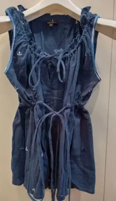 TOCCA  小花刺繍ノースリーブトップス  ネイビー